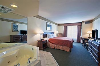 Hotel Country Inn & Suites Wilder