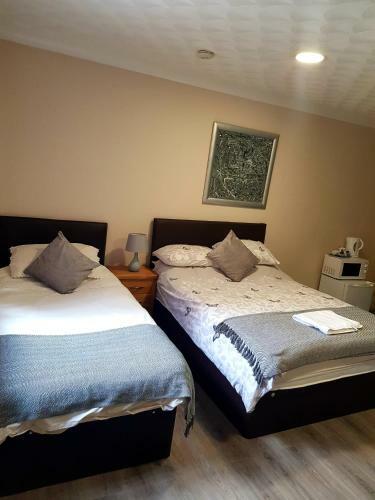 Hostal The Bay Horse Accommodation