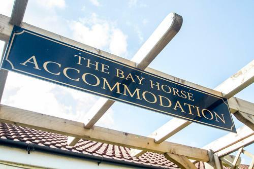 Hostal The Bay Horse Accommodation