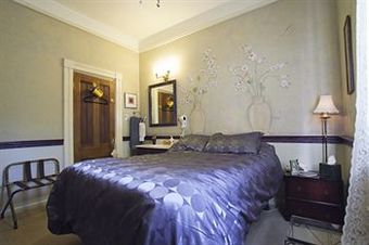 Bed & Breakfast Madison Street Inn