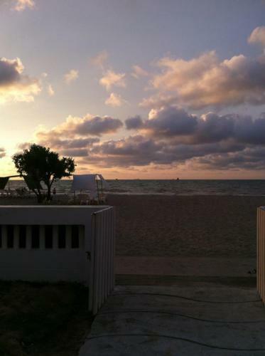 Apartamento Frente A La Playa En Cove�as