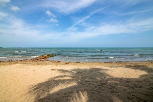 Caba�a Playa Mar