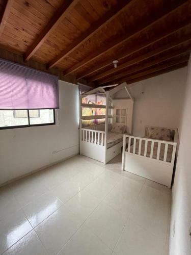 C�modo Y Familiar Apartamento En Niquia