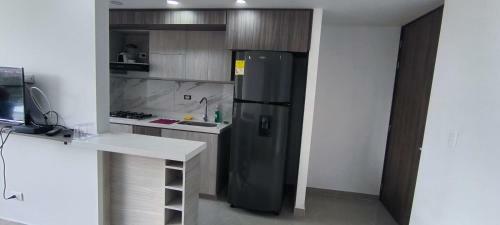 Apartamento Al Lado Centro Comercial Fabricato. Medellin
