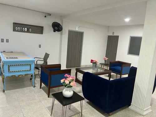 Hostal Cool House 24horas