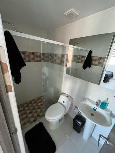 Habitaci�n Auxiliar En Apto Compartido Piso 26