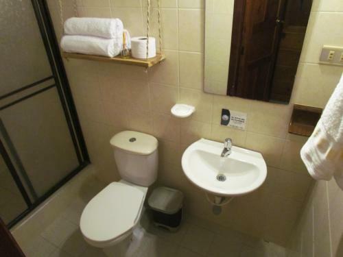 Hotel Casa Yerbabuena- Rustiko