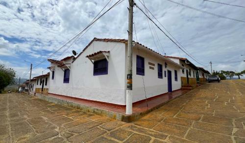 Hermosa Casa Colonial Morada
