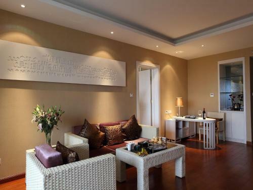 Hotel Luhuitou State Guesthouse & Resort