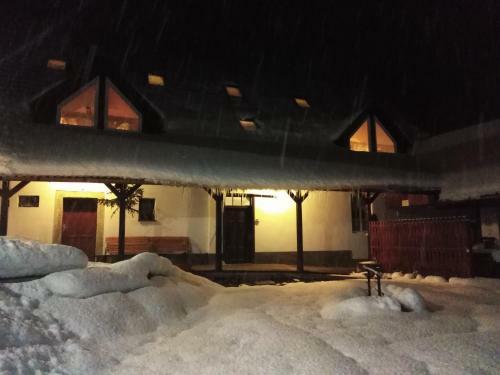 Hostal Penzion U Dvojice