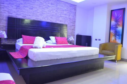 Hotel Six Avenue