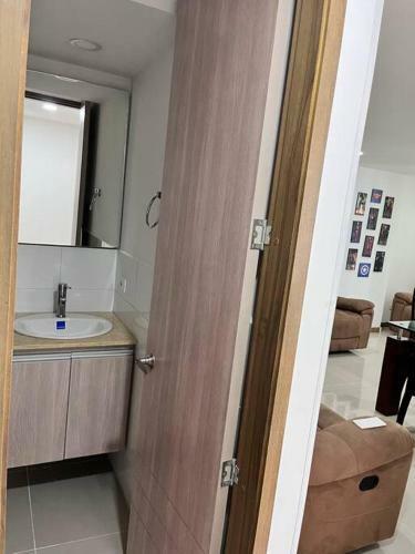 Apartamento Apto Comodo En UNA Excelente Ubicaci�n