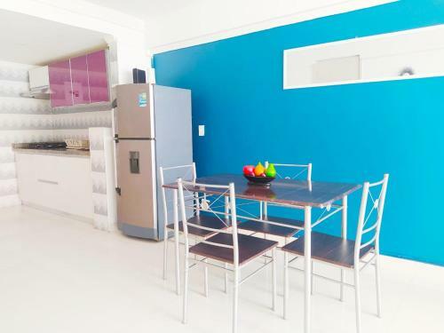 Apartamento Cerca Al Centro Hist�rico En Edificio Frente A La Playa A-3-5