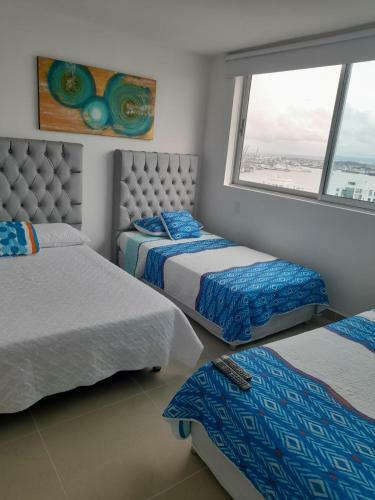 2 Bedroom Beachfront Apartment 2p1-al3 With Pool And Wifi