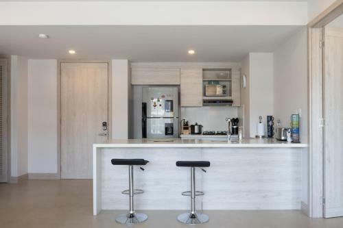 2br Sea View Apartment By Huespedia
