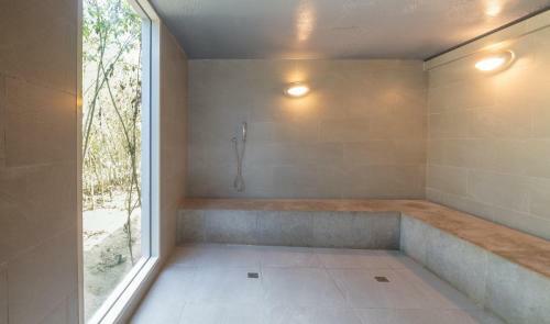 2br Sea View Apartment By Huespedia