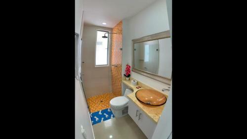 2 Bedroom Beachfront Apartment 2p1-al With Pool And Wifi