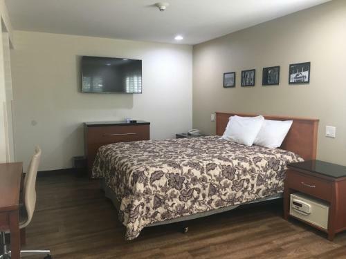 Motel Simply Home Inn & Suites - Riverside