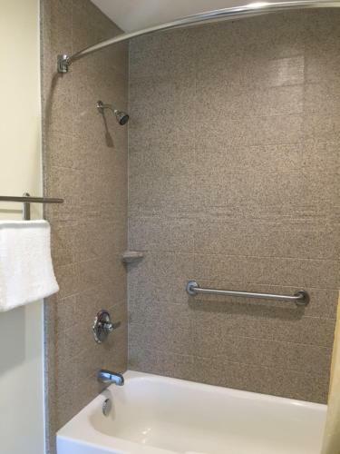 Motel Simply Home Inn & Suites - Riverside