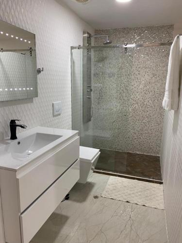 3mr8 Duplex Apartment Close To The Sea With Pool