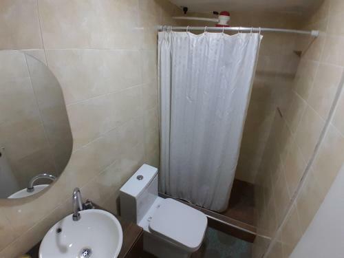 Hostal Habitaci�n Agradable, Corferias - Embajada Usa