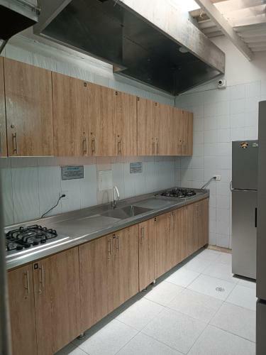 Hostal Habitaci�n Agradable, Corferias - Embajada Usa