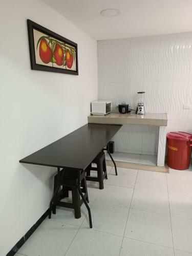 Hostal Habitaci�n Agradable, Corferias - Embajada Usa