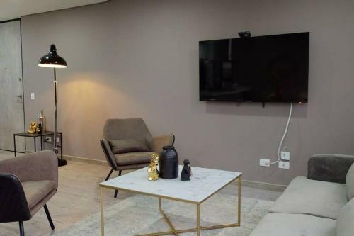 Amplio Apartamento de 2 Hab Con Excelente Vista