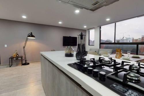 Amplio Apartamento de 2 Hab Con Excelente Vista