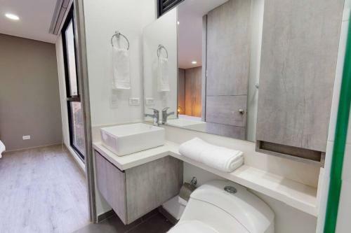 Amplio Apartamento de 2 Hab Con Excelente Vista