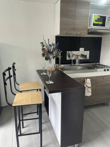 Apartamento Acogedor Y Muy Central En Bogot�