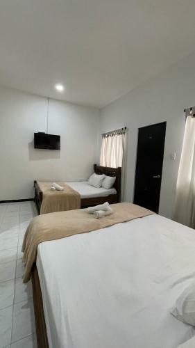 Hostal Hostel M&h