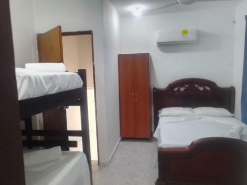 2ag-1m House With Beautiful Galleries In Gethsemane With Jacuzzi