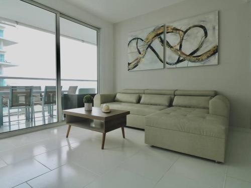 Apartamento Oceanfront Elegance 2br-amazing Pools-beach Access