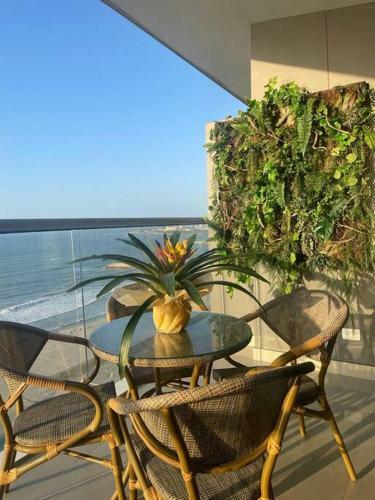 Luxury Beachfront Apartment - Morros City