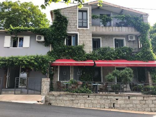 Hotel Clair De Lune