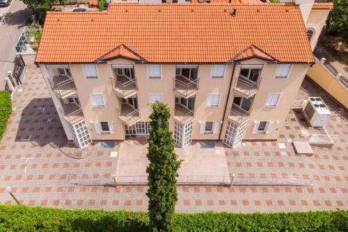 Hostal B&B Pansion Vago