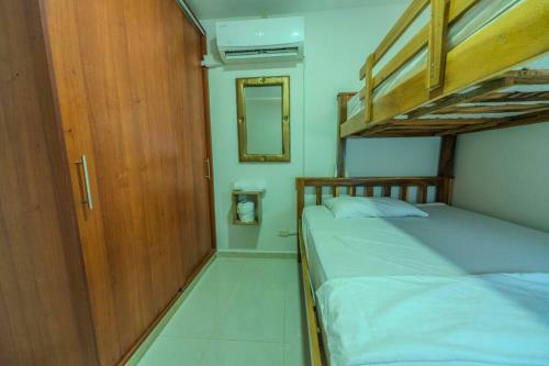 Cozy/exclusive 17th Floor Apartment With Sea View