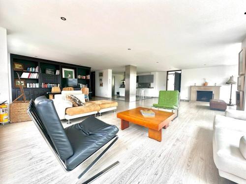 Luxurious Apartment For A Family Or Company