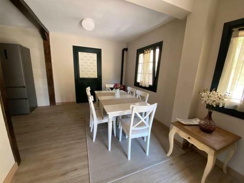 Apartamento Casa En Montealegre Reformada Y Acogedora (Wifi)