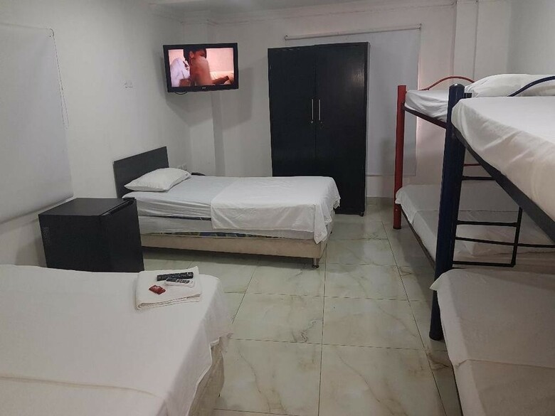Hotel Girasol