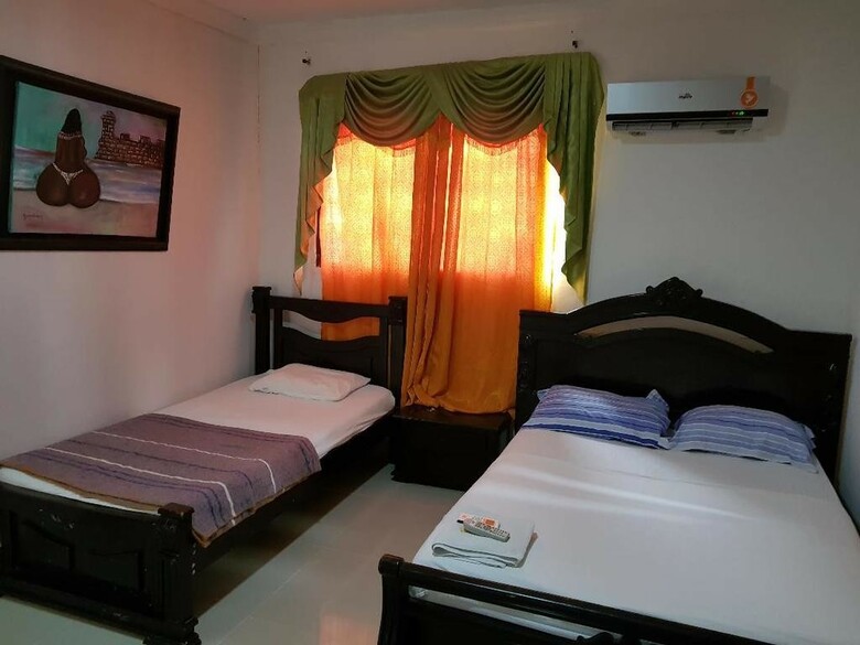 Hotel Girasol