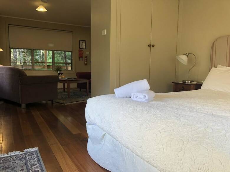 Hotel Corinna Wilderness Experience