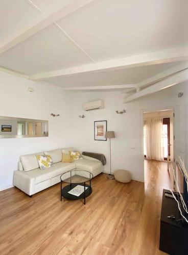 Apartamento �tico Con Terraza C�ntrico