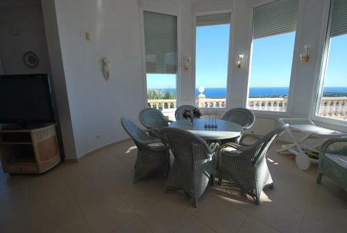 Seaview Whole Villa