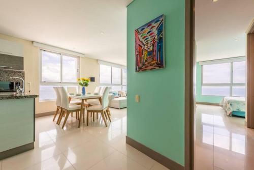 29th Floor Beachfront Apartment In Bocagrande!