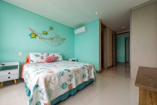 29th Floor Beachfront Apartment In Bocagrande!