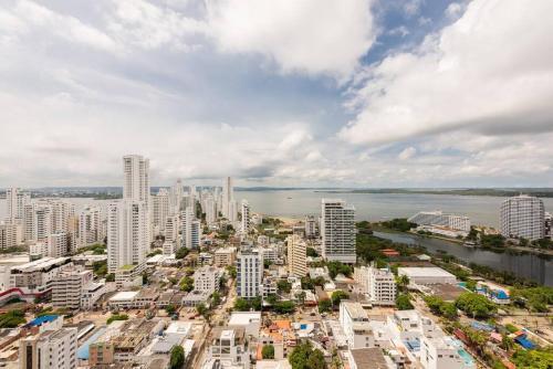 29th Floor Beachfront Apartment In Bocagrande!