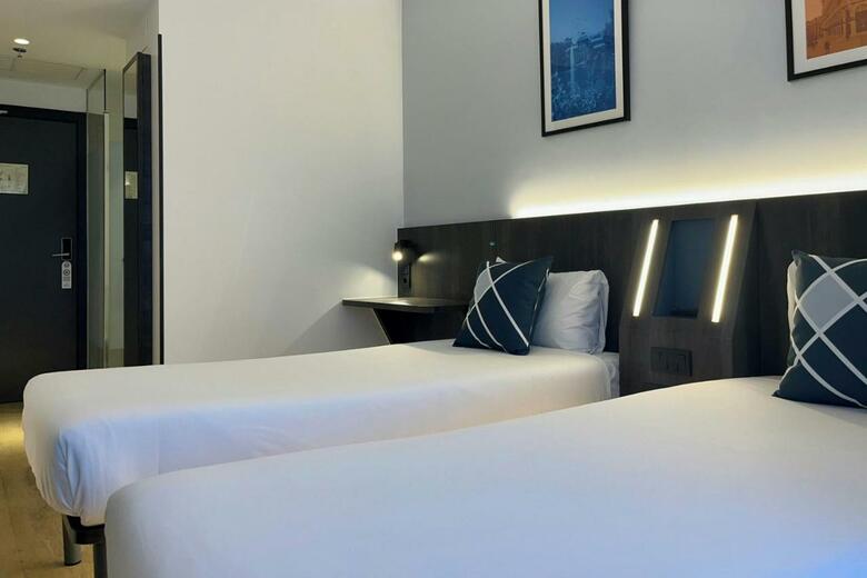 Hostal Four Points Flex By Sheraton Madrid Atocha