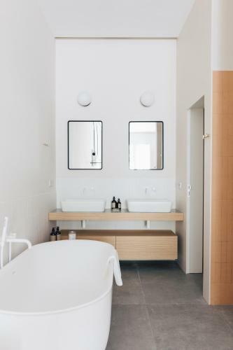 Hotel Pl�cido Y Grata